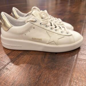 Golden Goose Women's Cream and Gold Sneakers